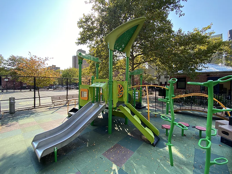 Sol Lain Playground - Manhattan